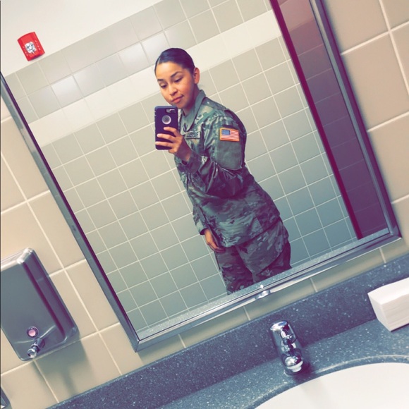 Shoes, Jeans, Jackets, Hoodies, Leggings, - Picture 7 of 8